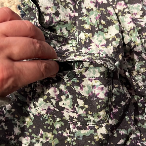 North Face quick dry running or hang shorts.  Size medium. - Picture 4 of 5